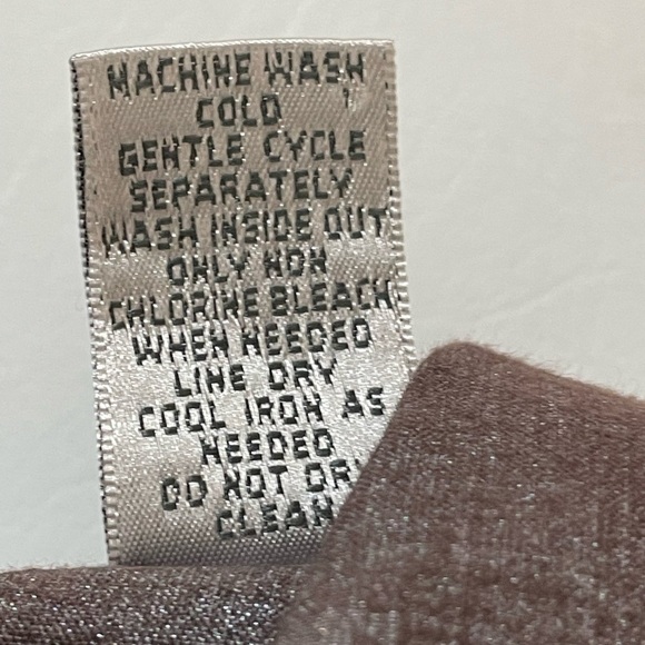 CHICO’S SIZE 2 WOMEN'S SMOKEY PURPLE LONG SLEEVE TUXEDO PLEAT BUTTON-UP SHIRT - Picture 6 of 7